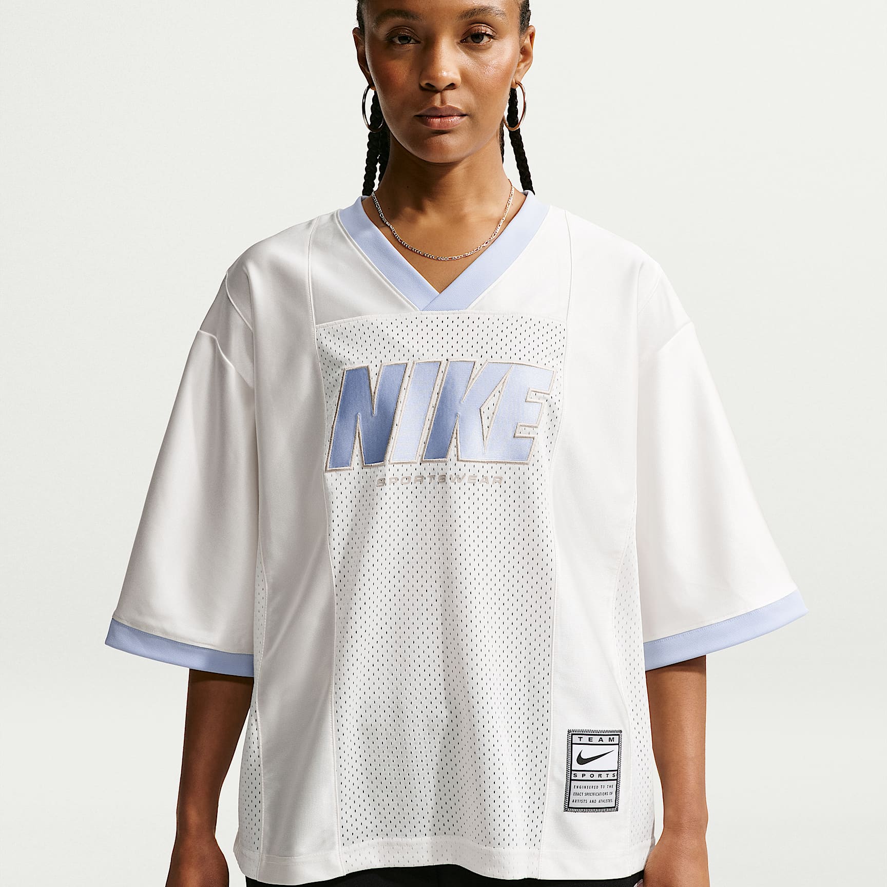 Nike Sportswear Women's Oversized Short-Sleeve Graphic Jersey. Nike SI